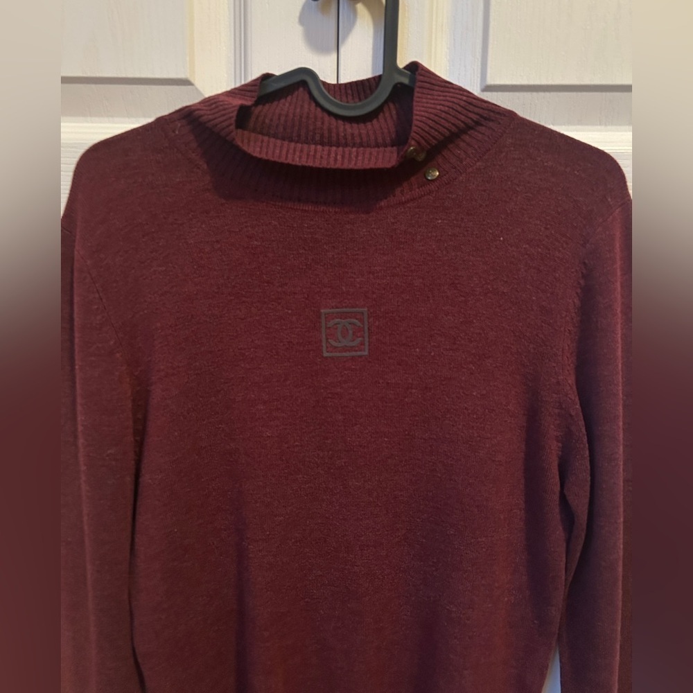 Pullover Sweater ~ size medium - Picture 3 of 7